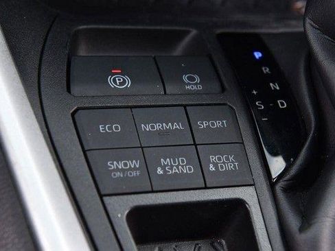 Used 2024 Toyota RAV4 LE image 15