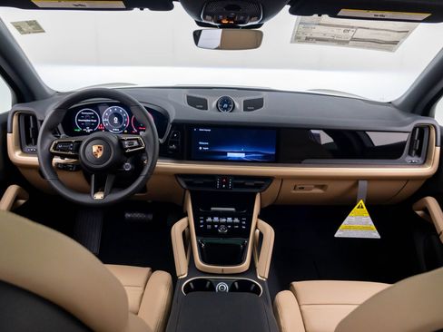 New 2026 Porsche Cayenne AWD/4WD image 11