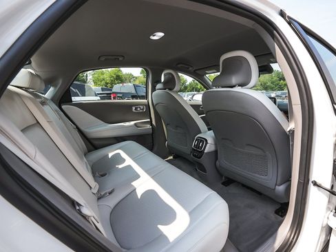 Used 2024 Hyundai Ioniq 6 SEL AWD/4WD image 43