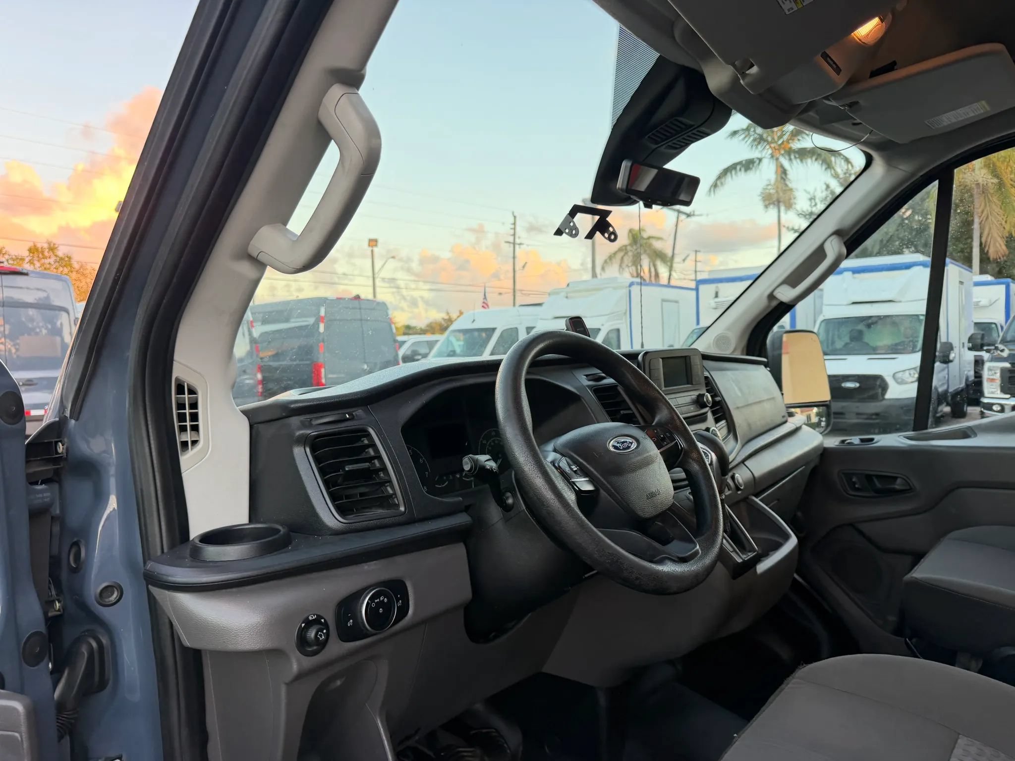 Used 2020 Ford Transit 250 148 High Roof Extended RWD image 12