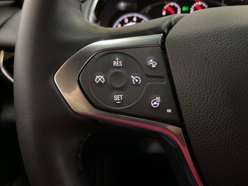 Used 2023 Chevrolet Traverse RS image 71