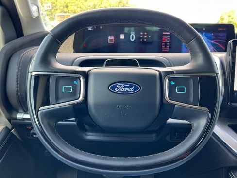 Certified 2025 Ford Expedition Max Platinum AWD/4WD image 26
