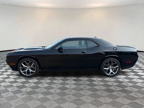 Used 2017 Dodge Challenger SXT Plus RWD image 4