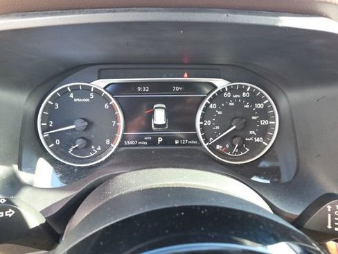 Used 2022 Nissan Rogue SL w/ SL Premium Package image 17