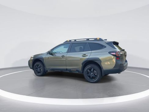 Used 2025 Subaru Outback Wilderness AWD/4WD image 5