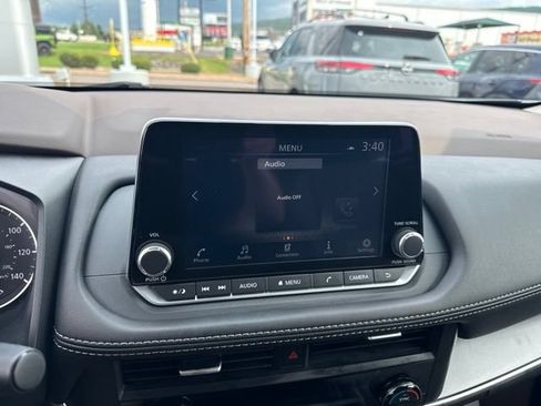 Certified 2023 Nissan Rogue SV AWD/4WD image 24