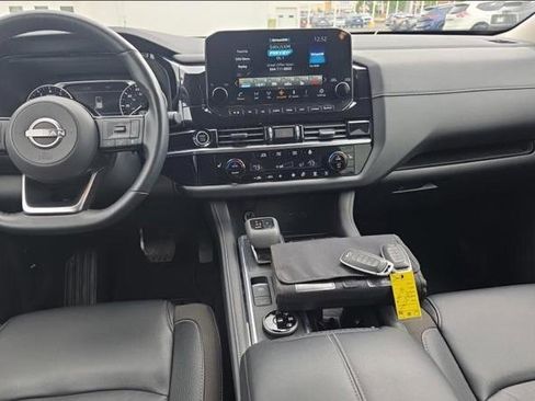 Certified 2023 Nissan Pathfinder SL AWD/4WD image 7