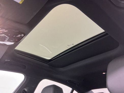 Certified 2025 BMW 530i w/ Premium Package image 24