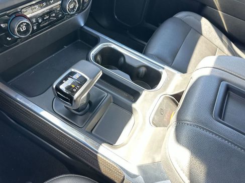 Used 2022 Chevrolet Silverado 1500 LT Trail Boss w/ Convenience Package II image 28