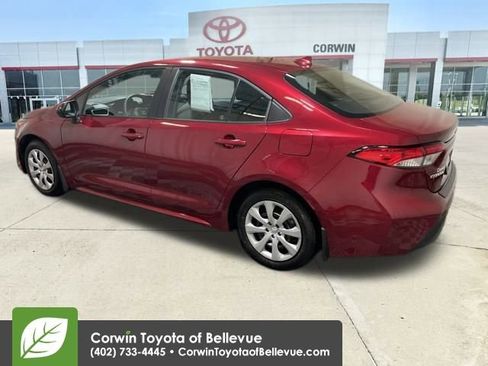 Used 2024 Toyota Corolla LE image 3