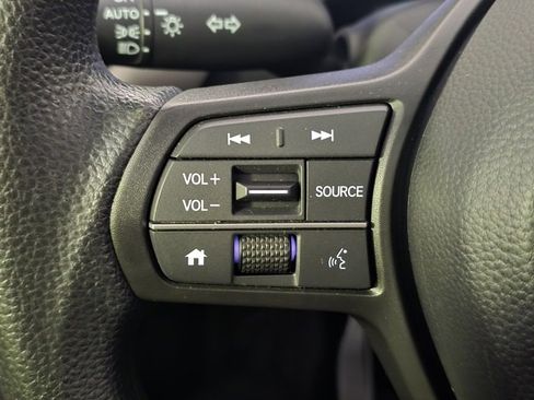 Used 2025 Honda HR-V LX image 16