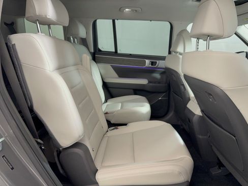Used 2025 Hyundai Santa Fe Calligraphy FWD image 29