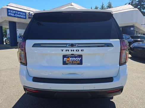Used 2021 Chevrolet Tahoe Z71 w/ Luxury Package AWD/4WD image 5