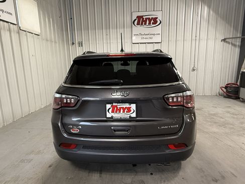 Used 2019 Jeep Compass Limited AWD/4WD image 4