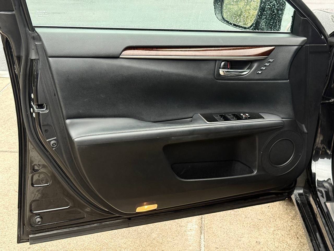 Used 2017 Lexus ES 350 w/ Navigation System Package FWD image 24