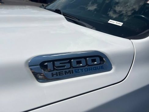 Used 2021 RAM 1500 Laramie AWD/4WD image 2