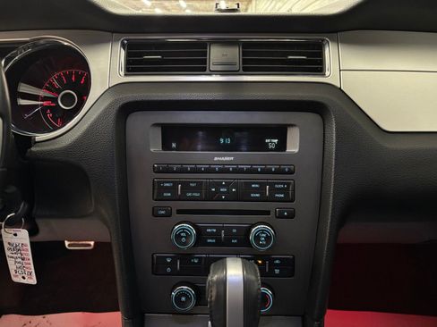 Used 2014 Ford Mustang GT Premium w/ Comfort Package RWD image 21