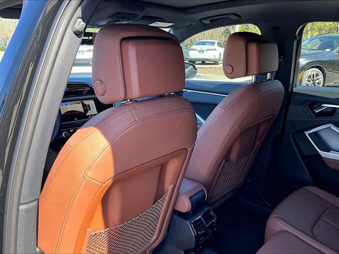 Used 2024 Audi Q3 2.0T Premium Plus image 23