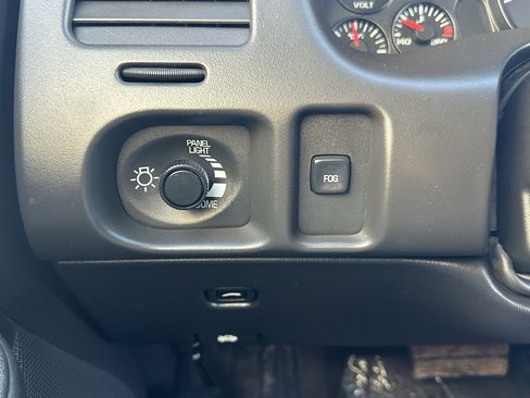 Used 2000 Chevrolet Monte Carlo SS image 19