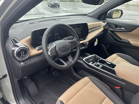 New 2026 Chevrolet Equinox ACTIV w/ Safety and Technology Package image 11
