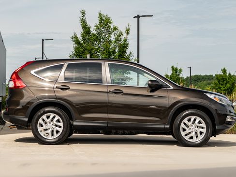 Used 2016 Honda CR-V EX image 3