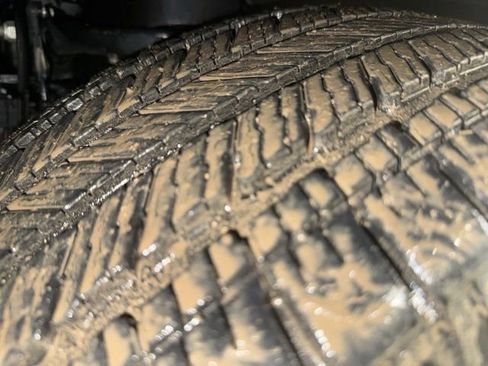 Used 2025 Lincoln Navigator Reserve image 27