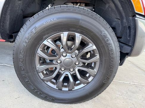 Used 2019 Ford Ranger XLT w/ Equipment Group 302A Luxury AWD/4WD image 13