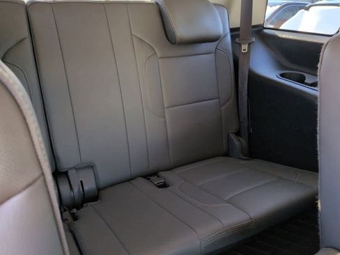 Used 2018 GMC Yukon Denali image 21