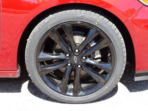 Used 2021 Chevrolet Malibu LT w/ Sport Edition FWD image 13