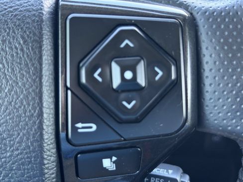 Used 2023 Toyota 4Runner TRD Off-Road Premium w/ Moonroof Package AWD/4WD image 29