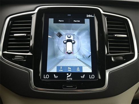 Used 2022 Volvo XC90 T6 Inscription w/ Advanced Package image 21