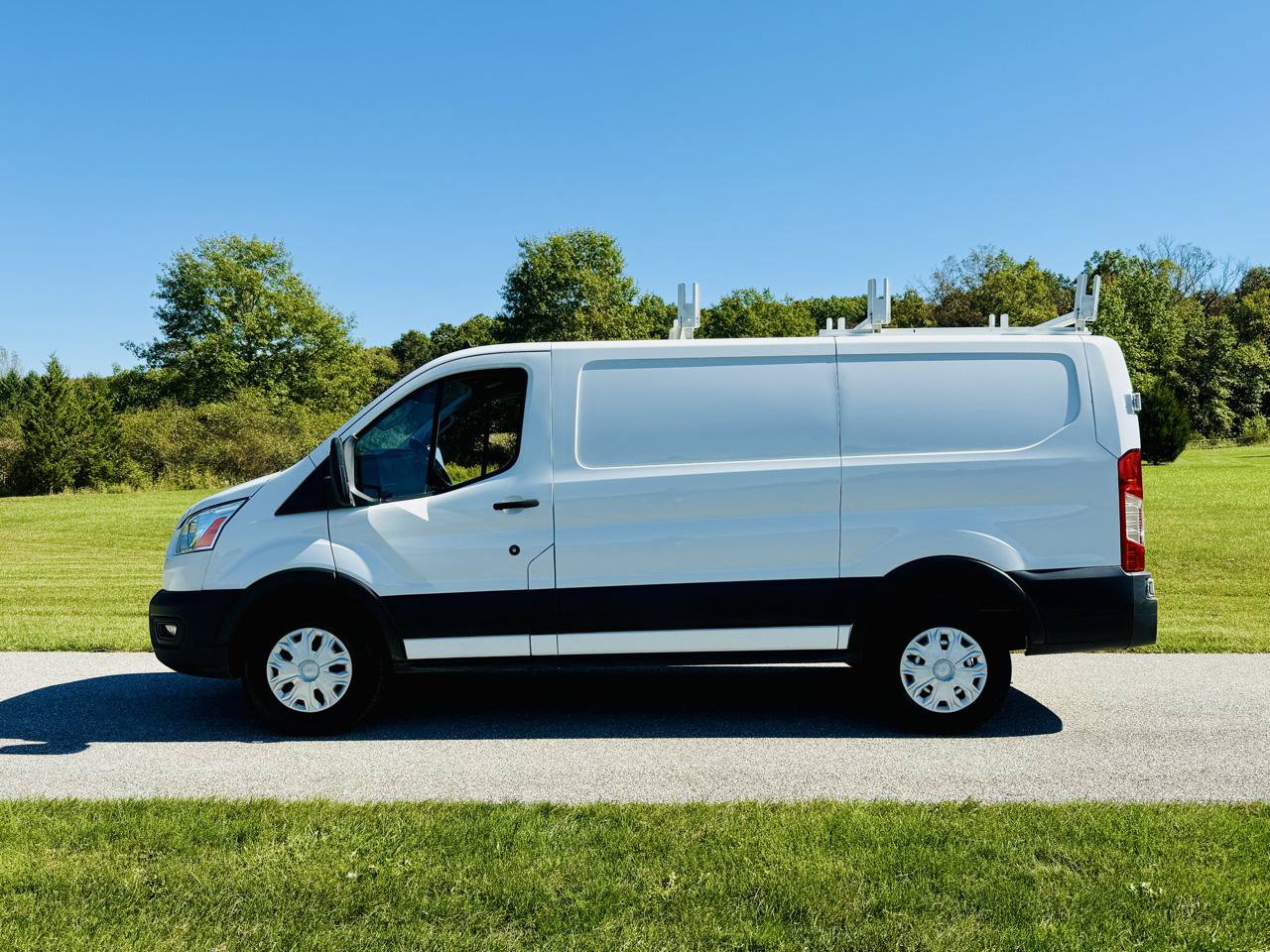 Used 2020 Ford Transit 250 Low Roof w/ Exterior Upgrade Package RWD image 2