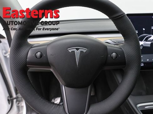 Used 2021 Tesla Model Y Long Range AWD/4WD image 10