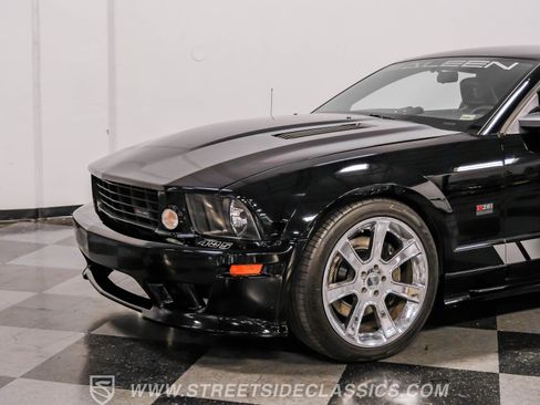 Used 2006 Ford Mustang GT Premium image 19