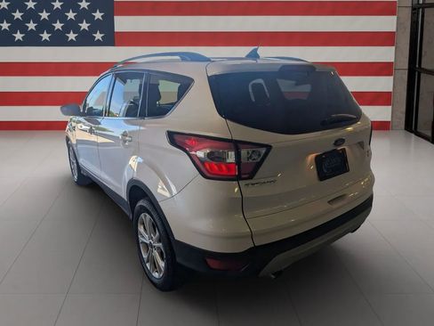 Used 2018 Ford Escape SEL FWD image 5