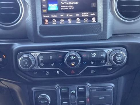 Certified 2022 Jeep Wrangler Unlimited Sport AWD/4WD image 22