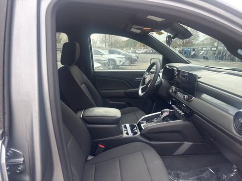 Used 2024 Chevrolet Colorado LT w/ LT Convenience Package image 13