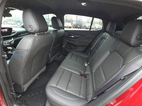 Certified 2025 Buick Envista Sport Touring w/ Convenience I Package image 28