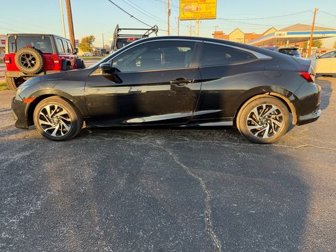 Used 2018 Honda Civic LX image 11