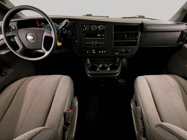 Used 2018 Chevrolet Express 3500 LT w/ LT Preferred Equipment Group RWD image 14