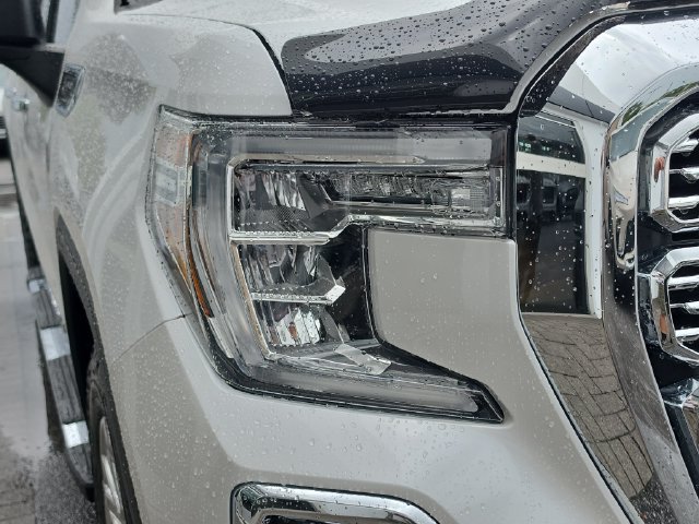 Certified 2020 GMC Sierra 1500 Denali w/ Driver Alert Package II RWD image 11