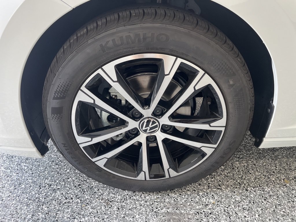 Certified 2026 Volkswagen Jetta Sport FWD image 9