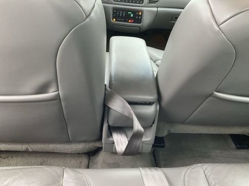 Used 2000 Buick Century Limited w/ Prestige Pkg image 27