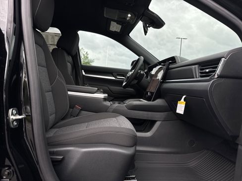 New 2026 GMC Terrain Elevation w/ Black Edition FWD image 30