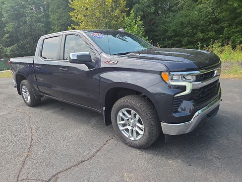 Used 2023 Chevrolet Silverado 1500 LT AWD/4WD image 1