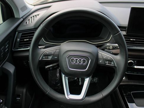 Used 2021 Audi Q5 Premium Plus w/ Premium Plus Package image 24