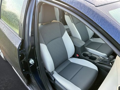 Used 2024 Toyota Corolla LE FWD image 30