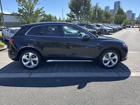 Used 2022 Audi Q5 2.0T Premium Plus w/ Premium Plus Package AWD/4WD image 5
