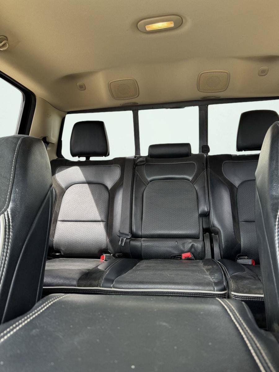 Used 2020 RAM 1500 Laramie AWD/4WD image 6