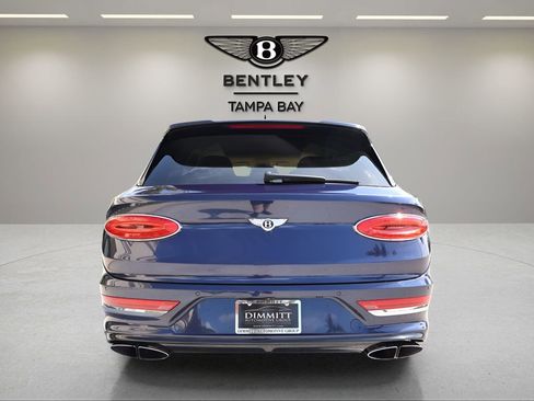 Used 2021 Bentley Bentayga image 8